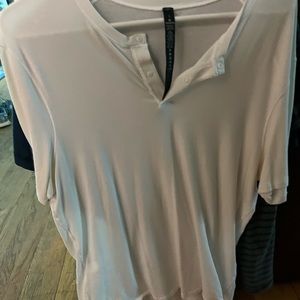 White Lululemon Men’s Shirt S